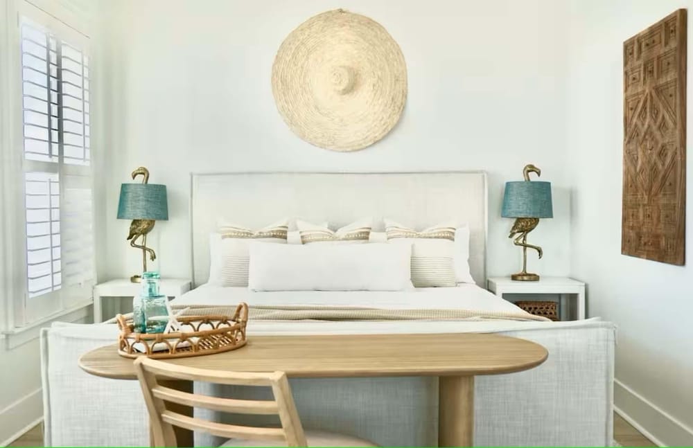 Pearl Hideaway