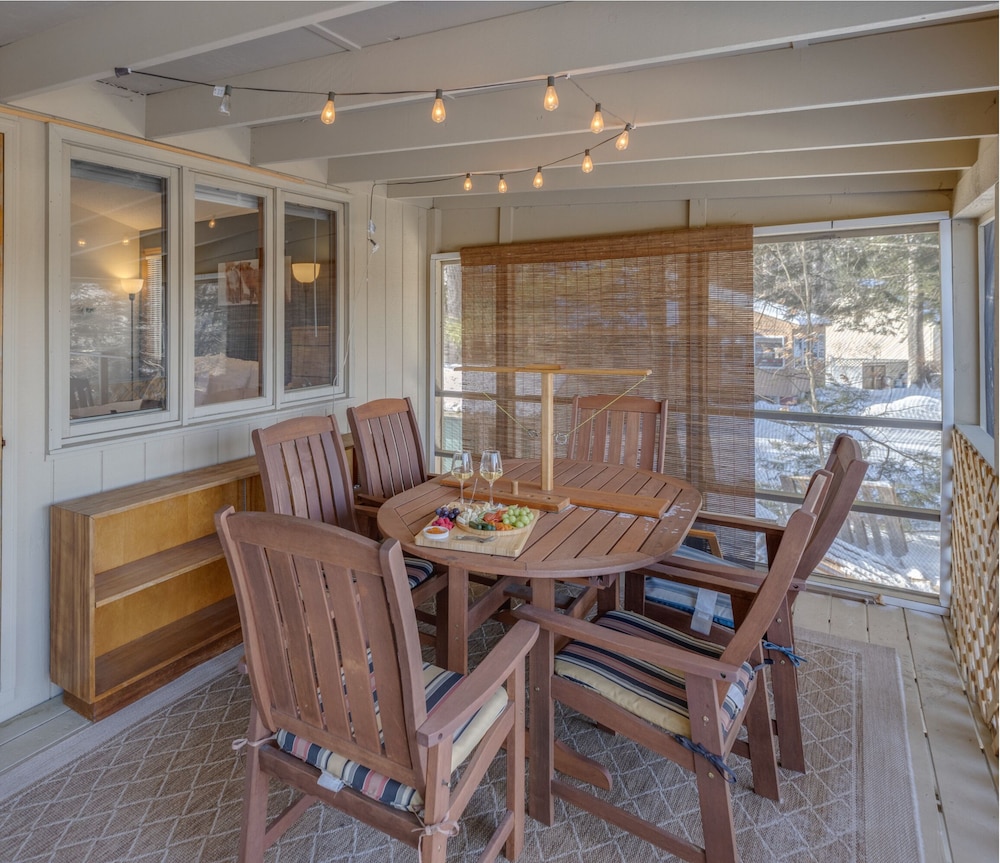 Scenic White Mountains Retreat 4 Bedroom Home