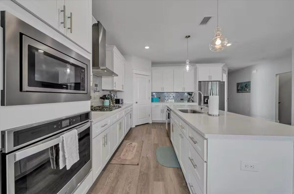 Pet Friendly Beach Retreat on 30a - Sleeps 14