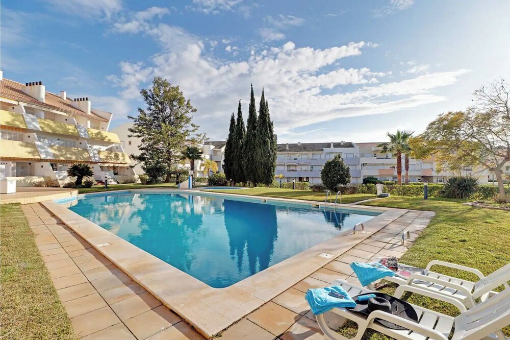 Marina Family Duplex with Pool