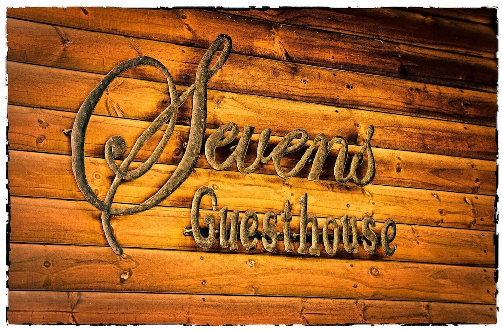 Sevens Guest House