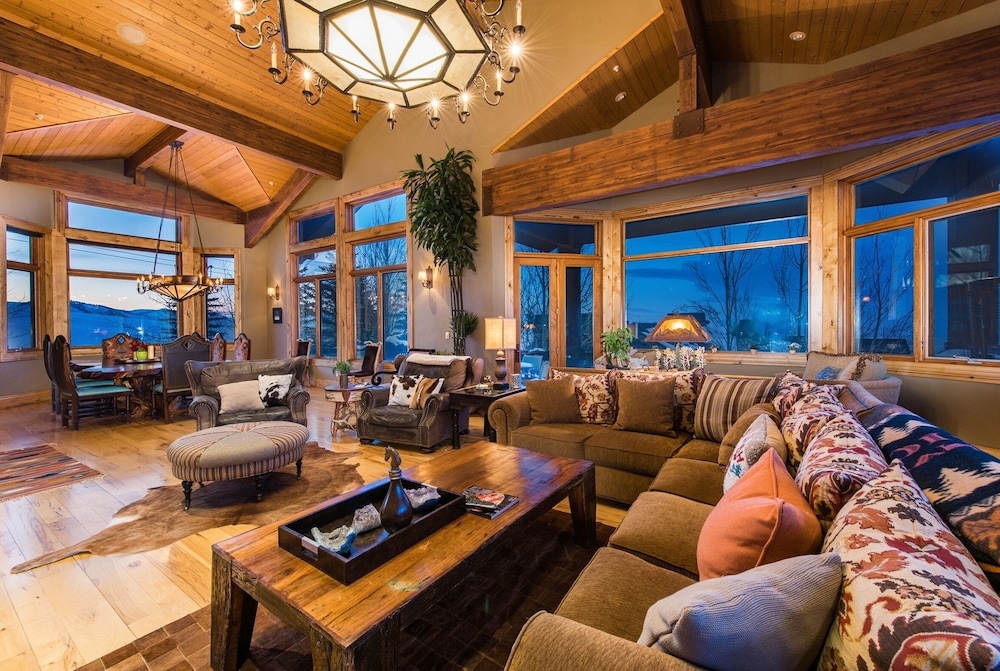 Majestic Ski in Ski Out Estate