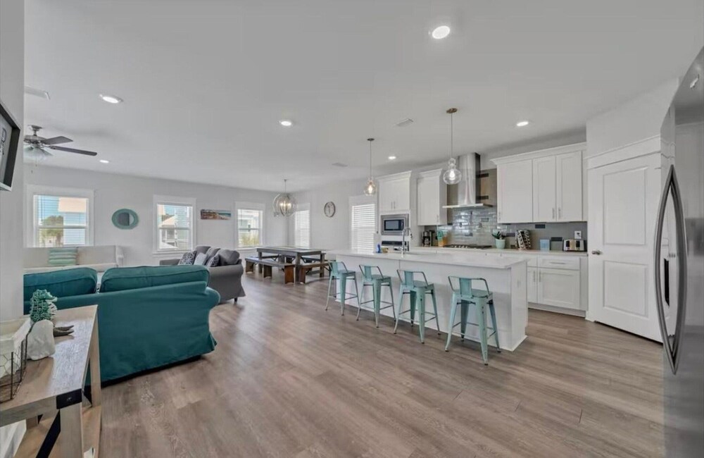 Pet Friendly Beach Retreat on 30a - Sleeps 14