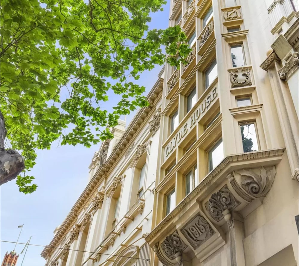Melbourne CBD 1-bed With A/C Close to Theatres