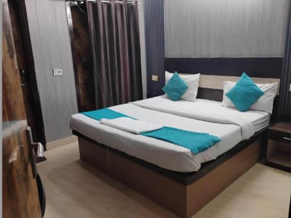Fabhotel Diamond Key