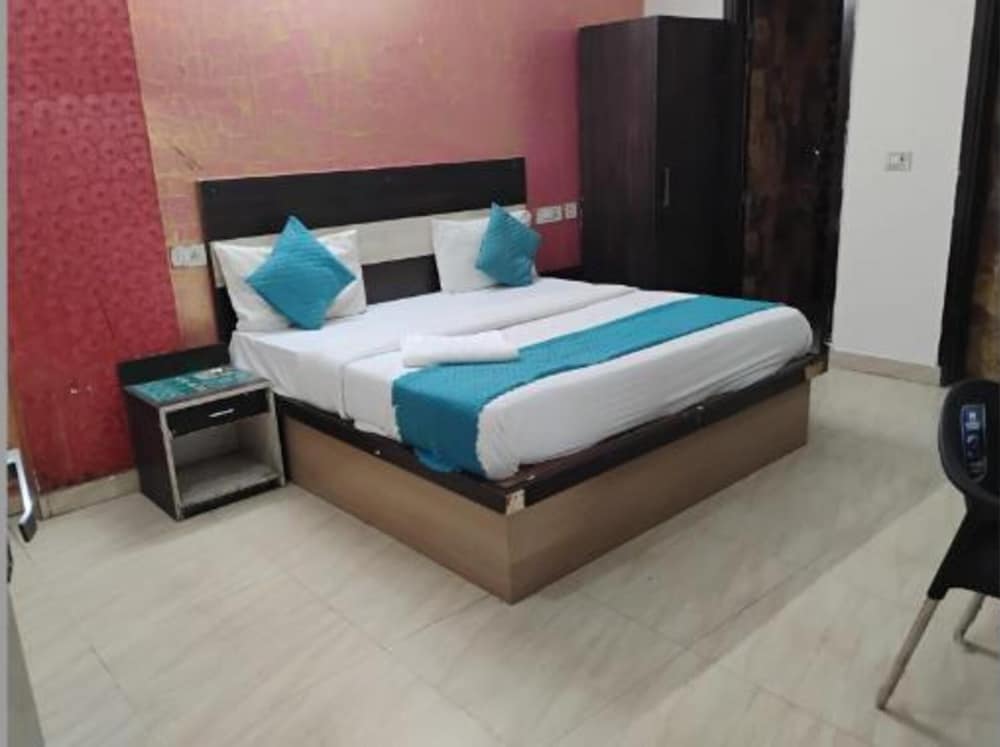Fabhotel Diamond Key