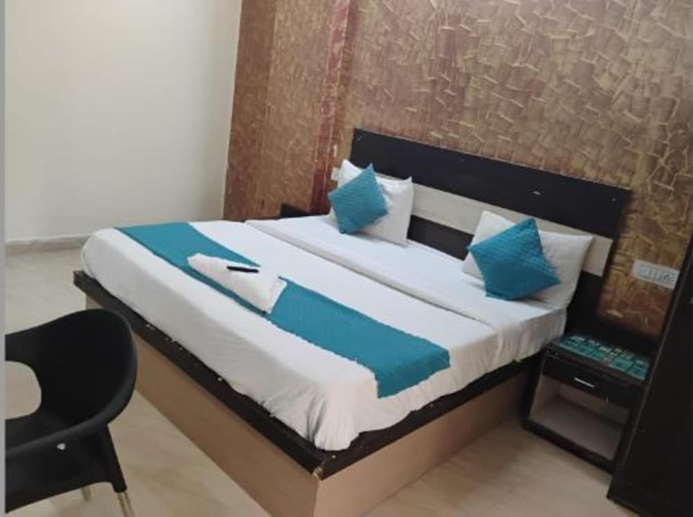 Fabhotel Diamond Key
