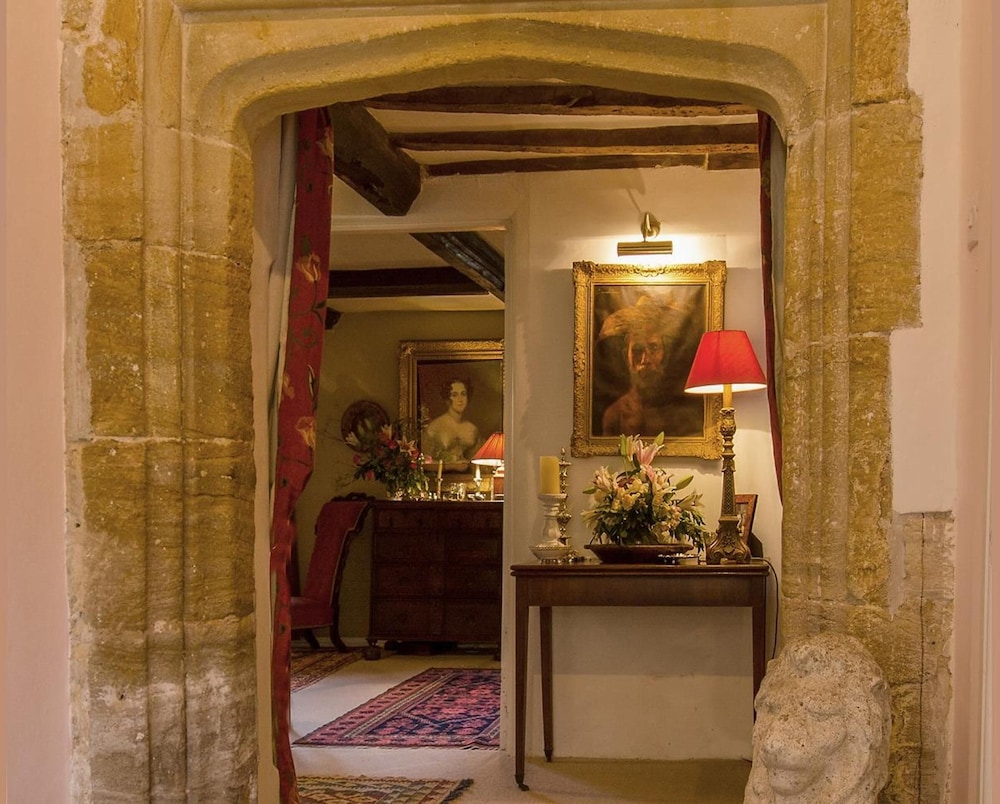 Tudor Cottage Bed & Breakfast Dorchester