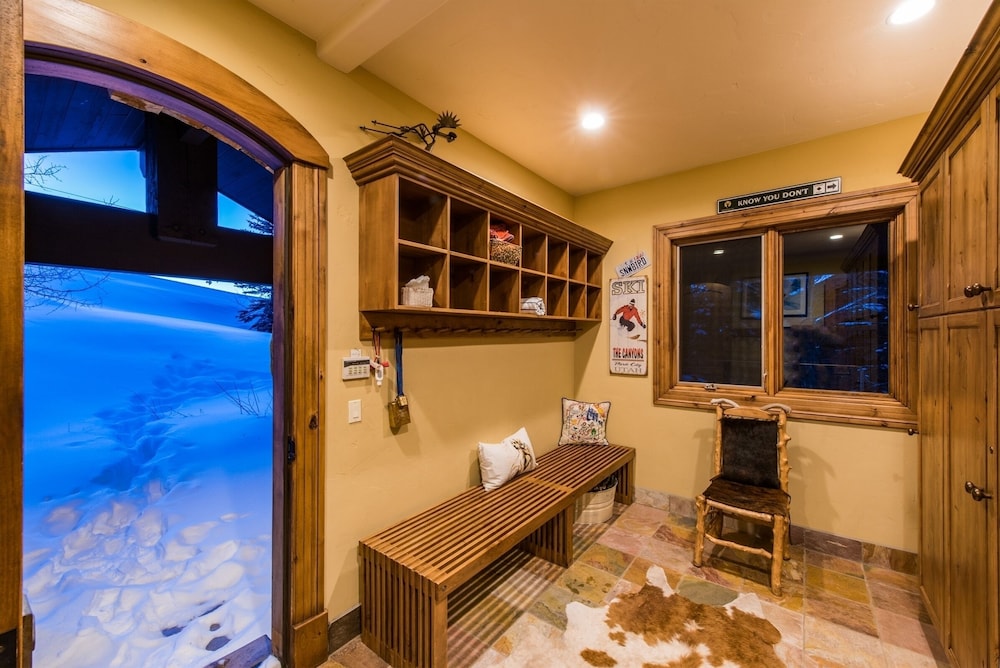 Majestic Ski in Ski Out Estate