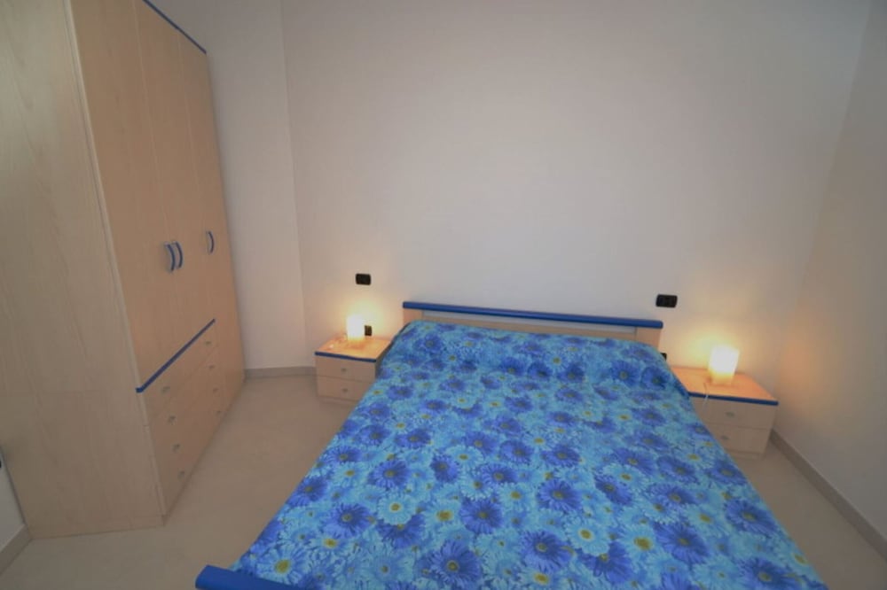 Bright Apartment Surrounded by Greenery photo 2