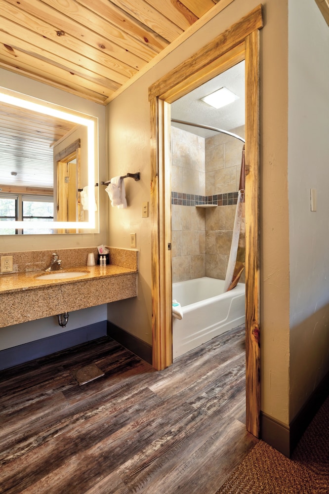 State Game Lodge at Custer State Park Resort