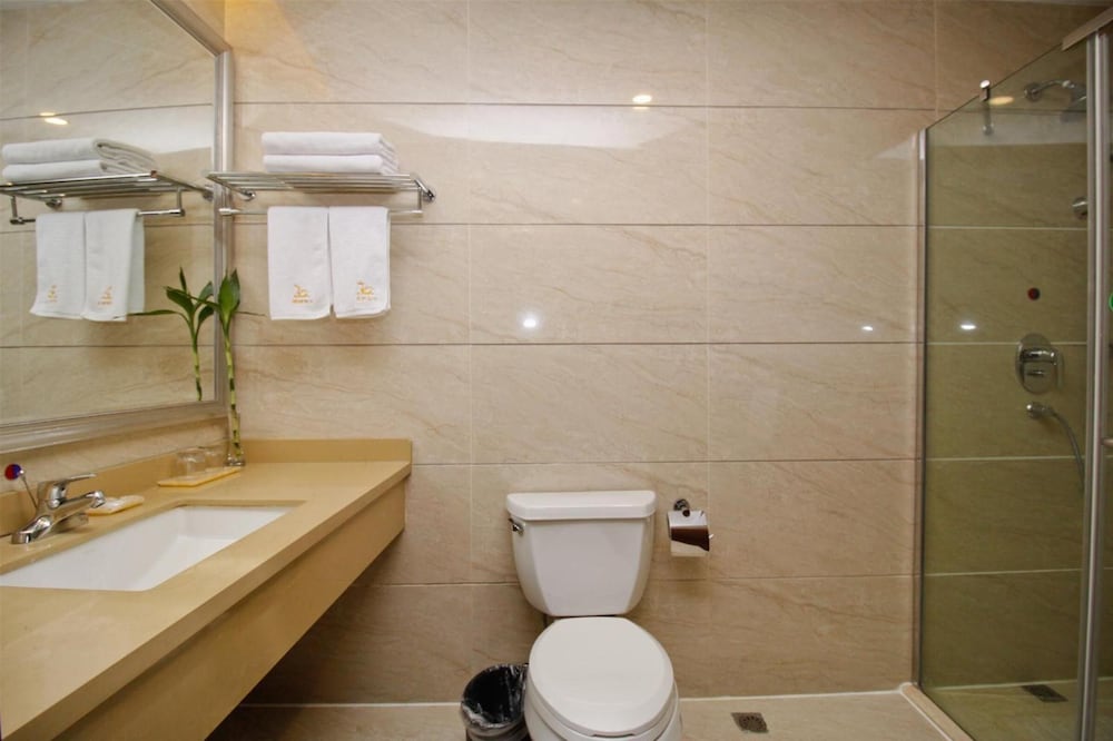 GreenTree Huainan Tianjiaan Square Guangchang road Hotel