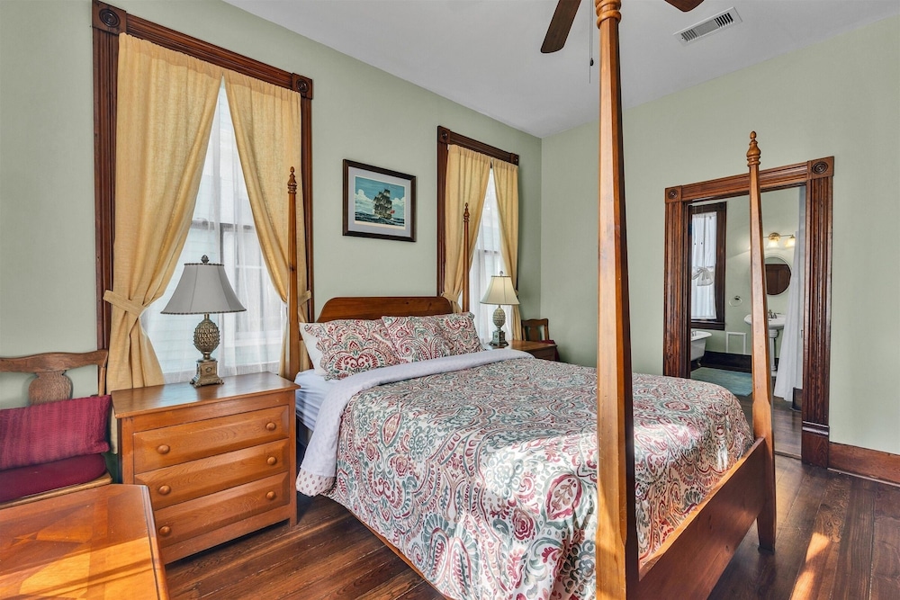 Historic Elegance 3 Bedroom Home