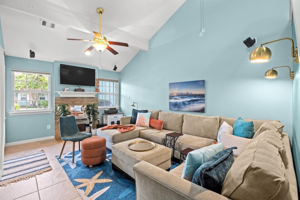 Mermaids Oasis 3 Bedroom Townhouse