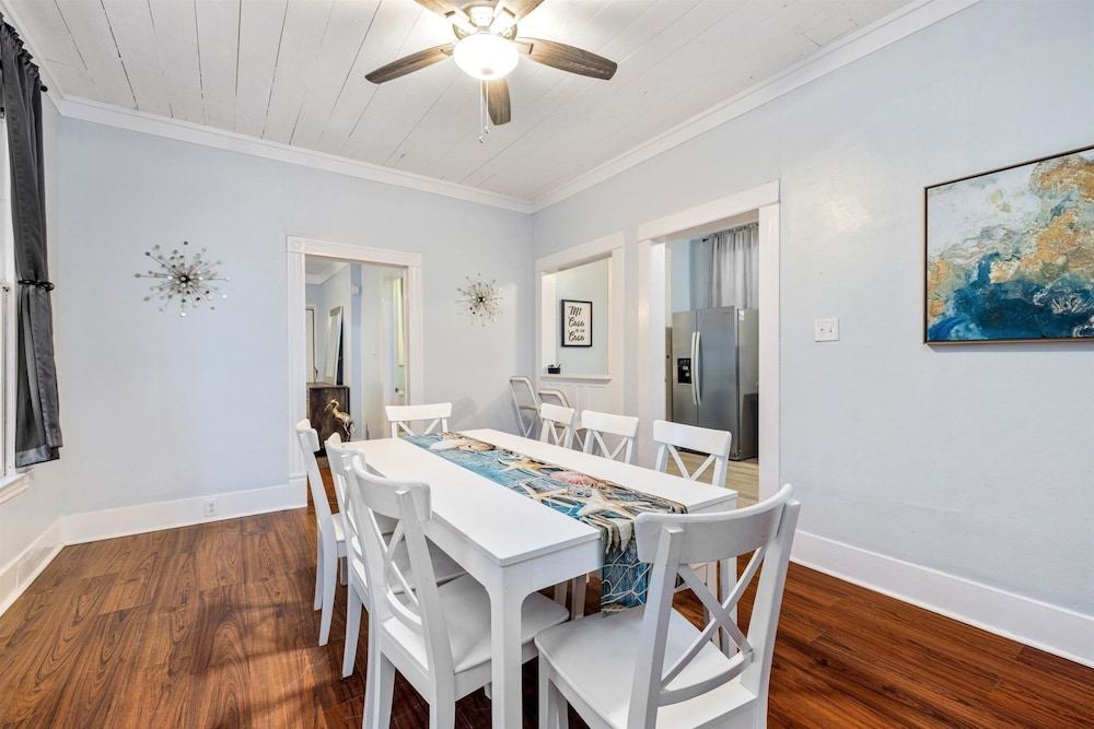 Seas The Breeze 4 Bedroom Home