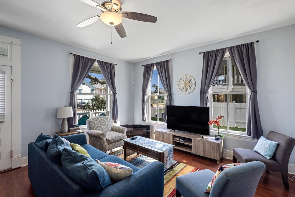 Seas The Breeze 4 Bedroom Home