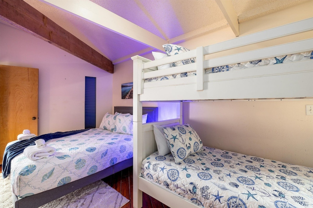 The Blue Pentagon 3 Bedroom Home