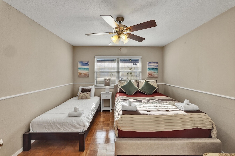 Blue Crab Bayou Cottage 2 Bedroom Home