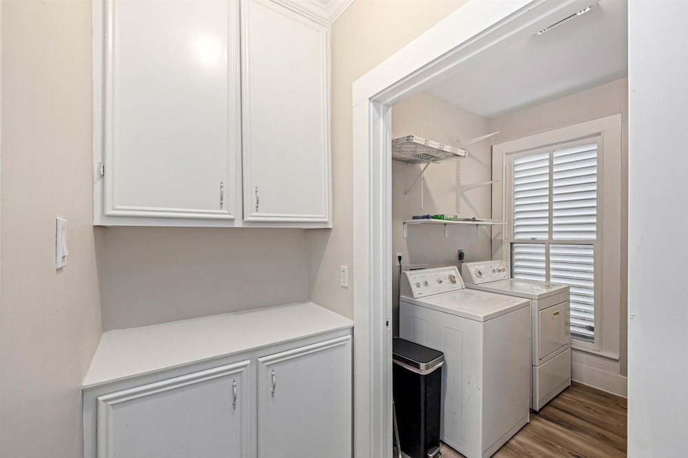 Cottage On Ave O 2 Bedroom Home