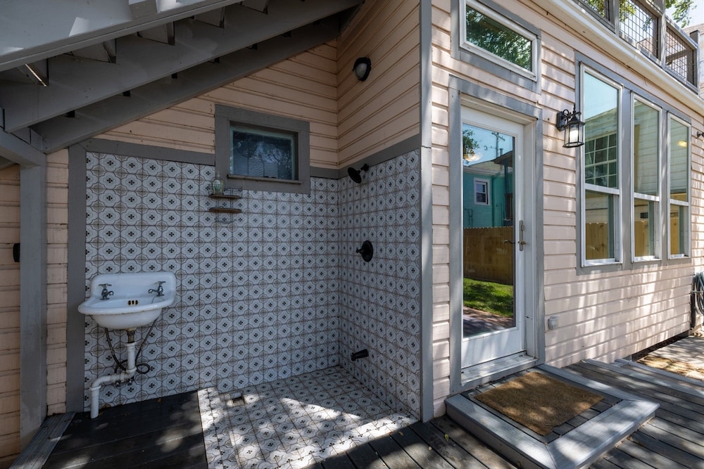 The Sells House 3 Bedroom Home