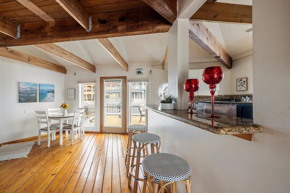 The Blue Pentagon 3 Bedroom Home