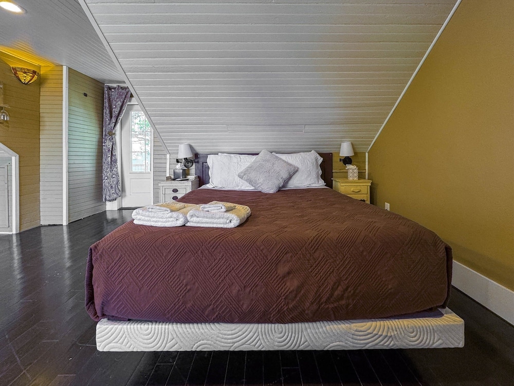 The Sells House 3 Bedroom Home