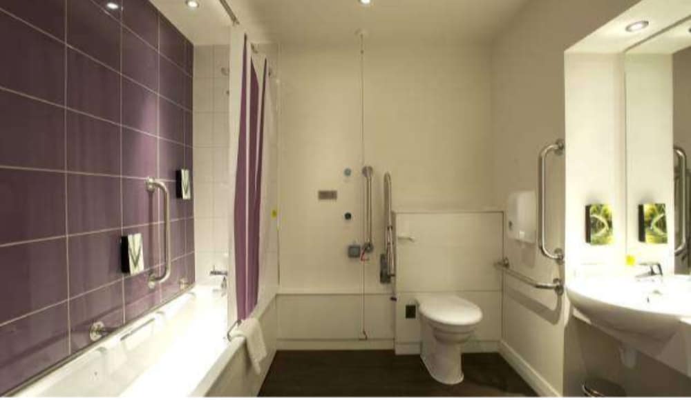 Premier Inn Inverness Millburn Rd — photo 28