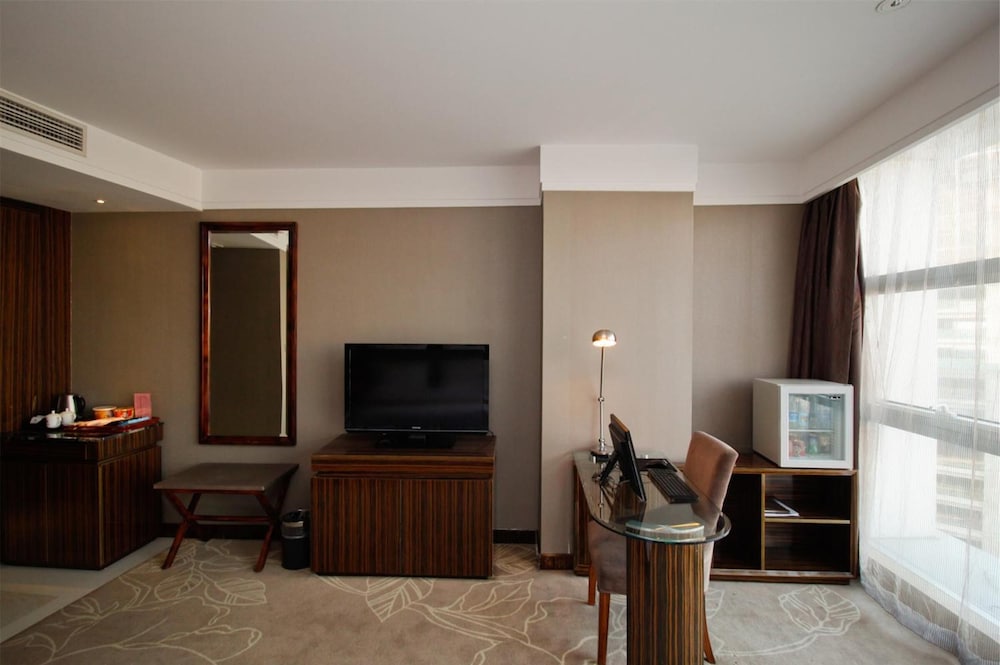 GreenTree Huainan Tianjiaan Square Guangchang road Hotel