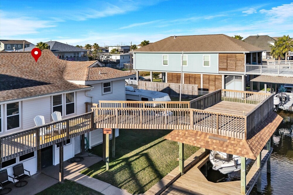 Blue Crab Bayou Cottage 2 Bedroom Home
