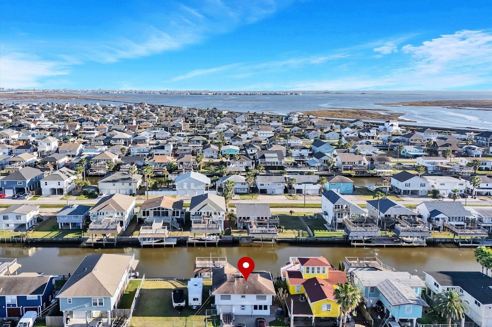 Blue Crab Bayou Cottage 2 Bedroom Home