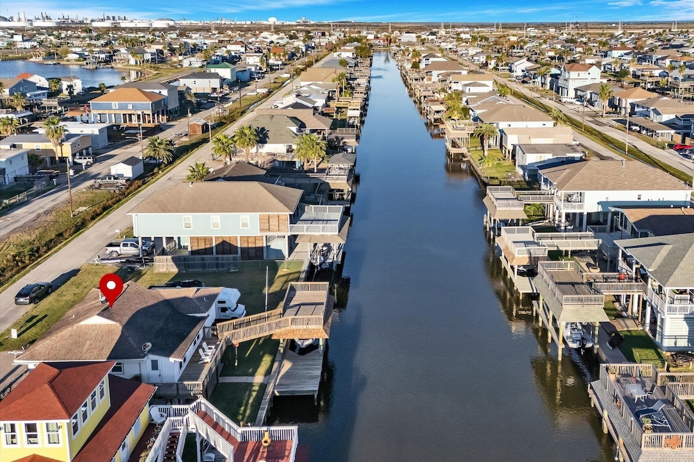 Blue Crab Bayou Cottage 2 Bedroom Home