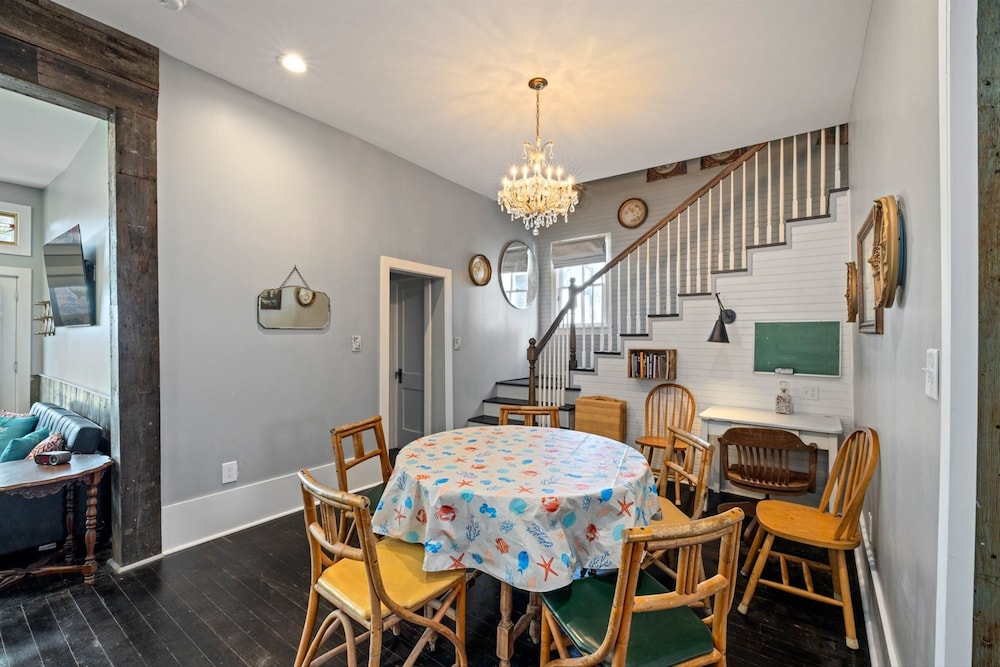 The Sells House 3 Bedroom Home