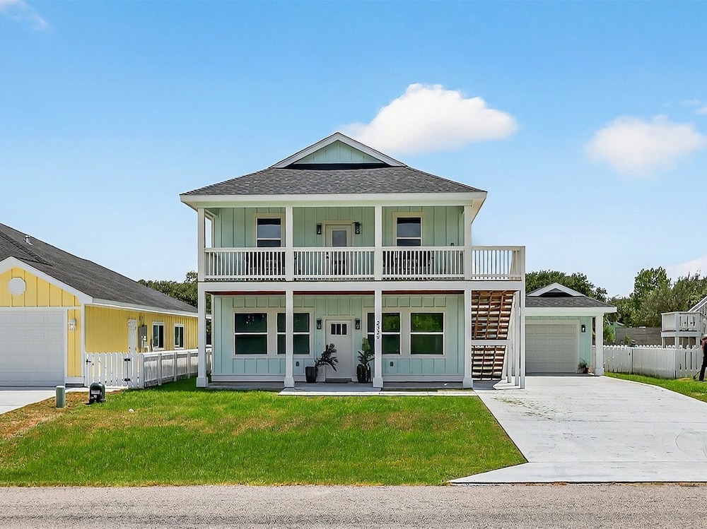 Coastal Retreat 3 Bedroom Home