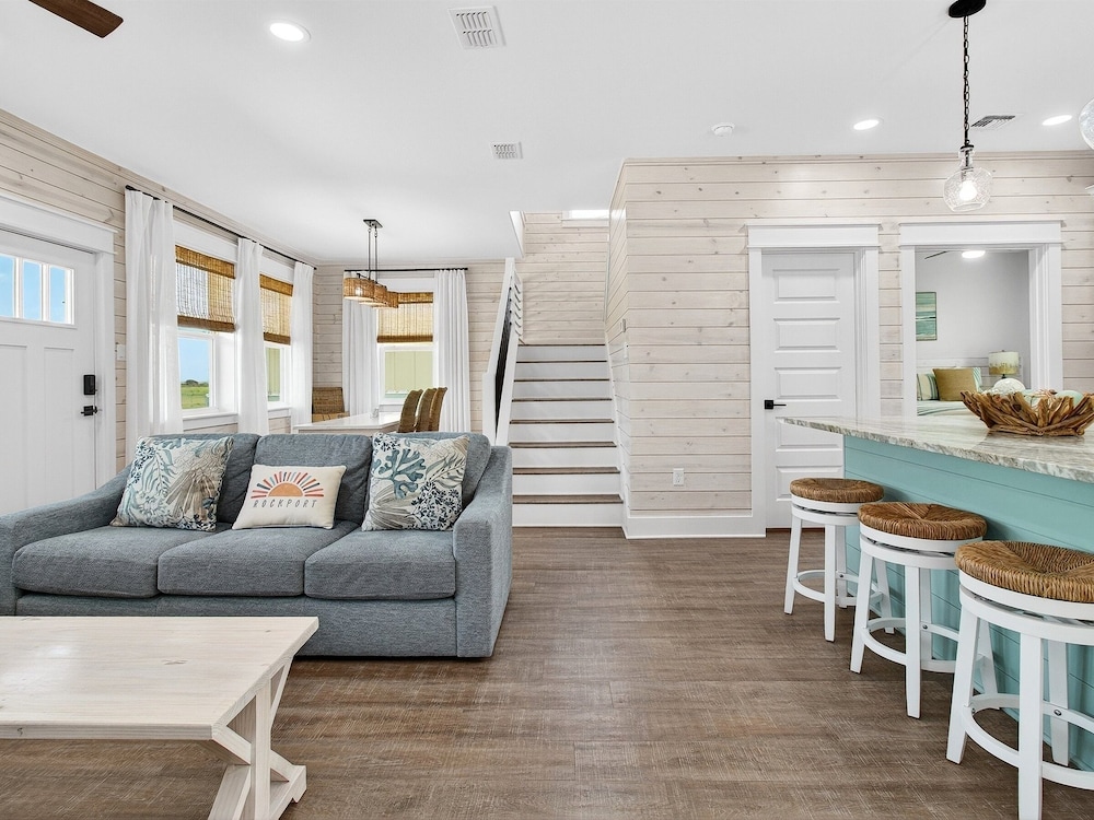 Coastal Retreat 3 Bedroom Home