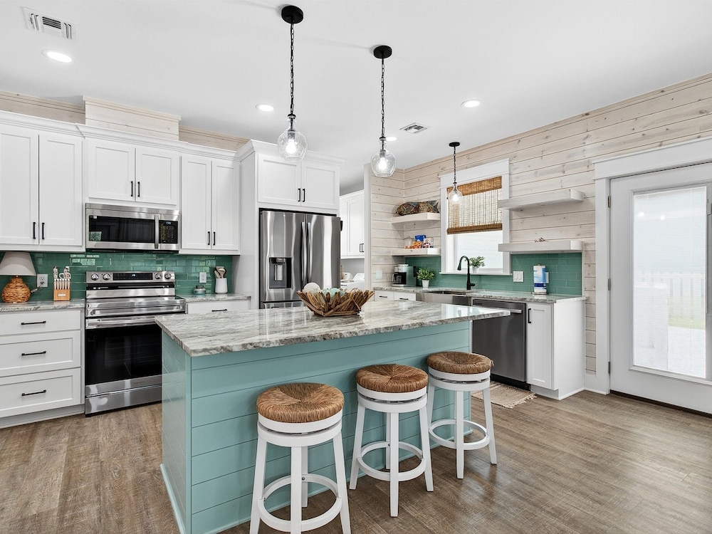 Coastal Retreat 3 Bedroom Home