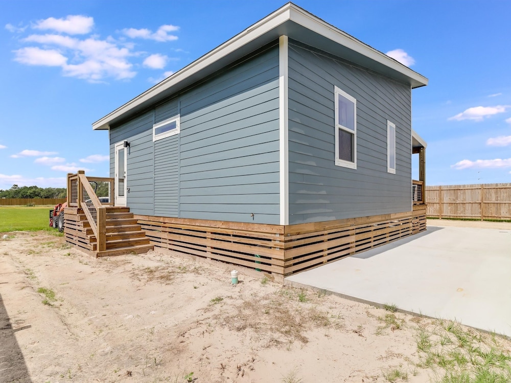 The Blue Flower 2 Bedroom Home