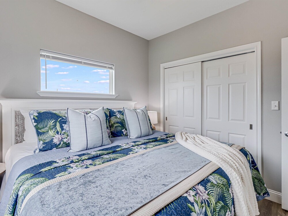 Pelican Paradise 913rpa 2 Bedroom Home by RedAwning view 5