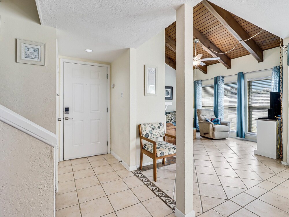 Bayfront Shores Rryc47 2 Bedroom Condo