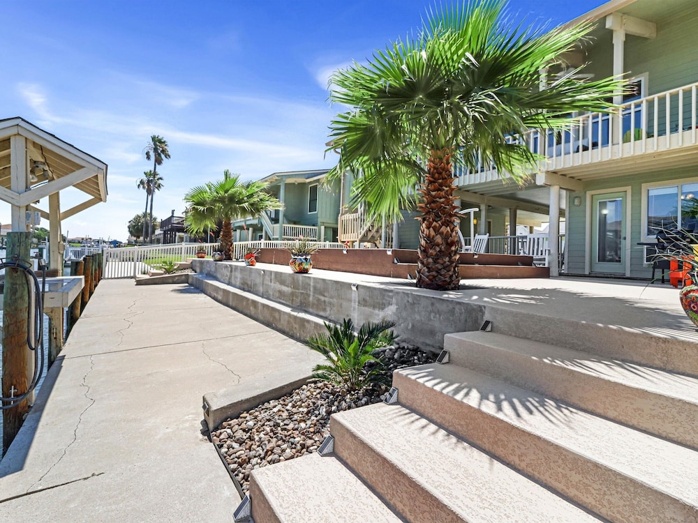 Bon Bini 4 Bedroom Home
