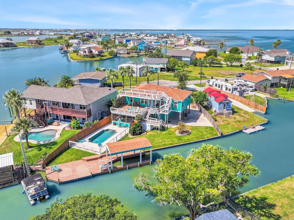 The Blue Pearl Rp6 4 Bedroom Home