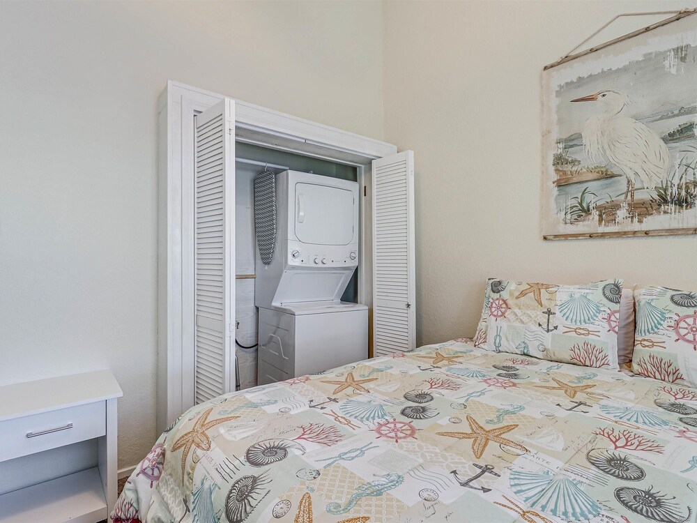 Bayfront Shores Rryc47 2 Bedroom Condo