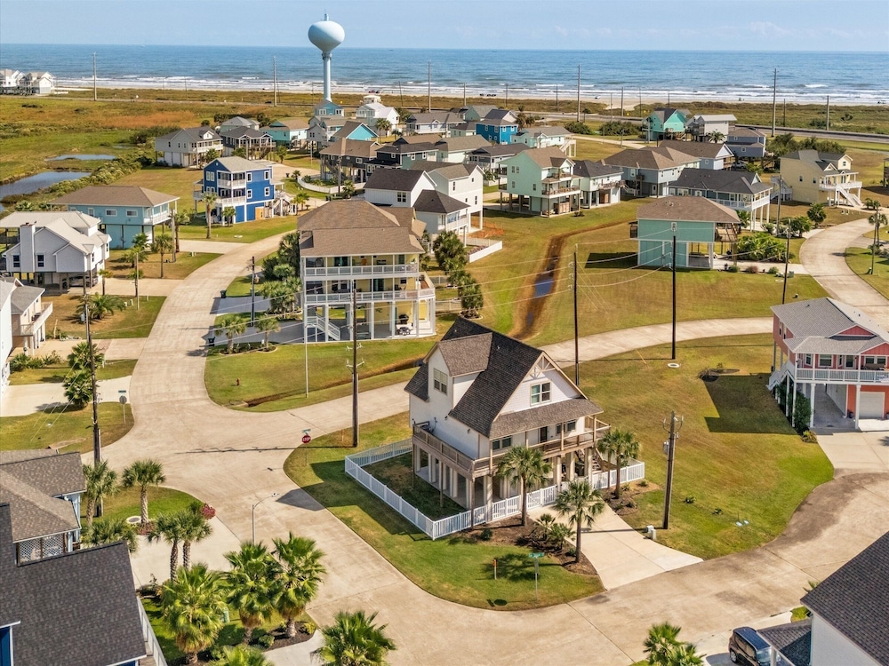 After Dune Delight 3 Bedroom Home