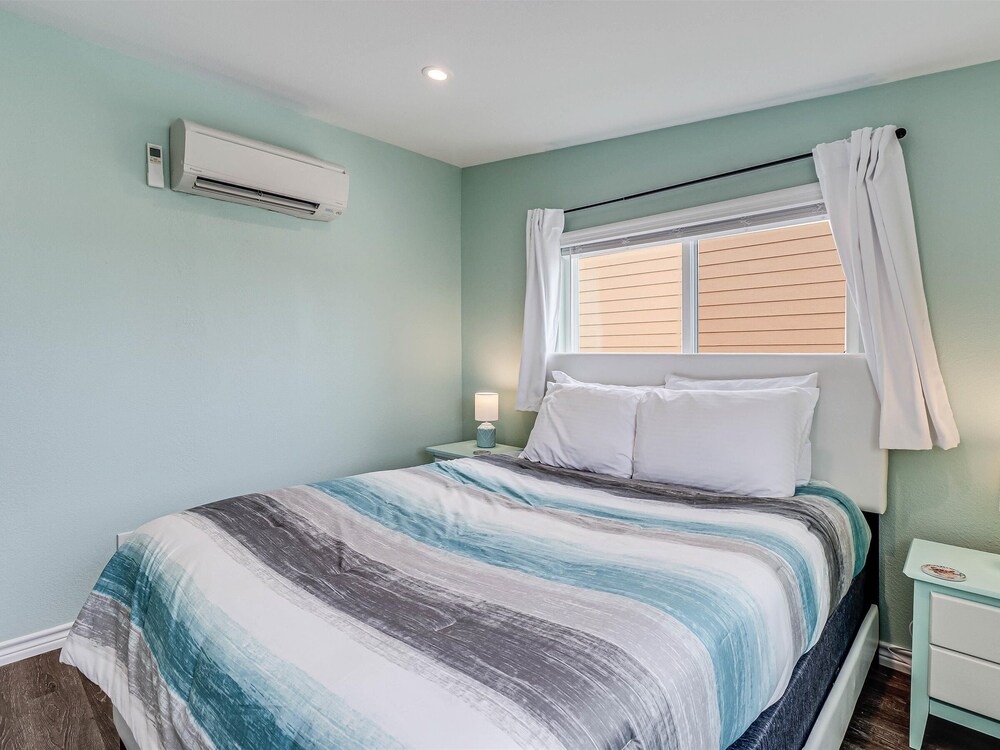 Copano Cabana Rp126 3 Bedroom Home by RedAwning view 5
