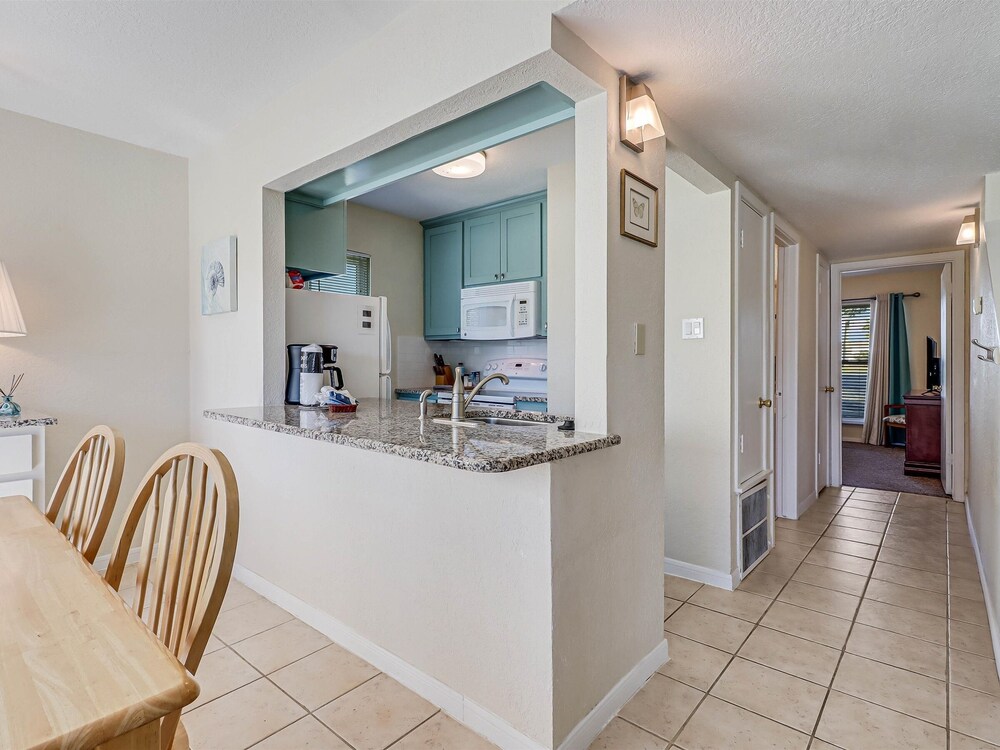 Bayfront Shores Rryc47 2 Bedroom Condo