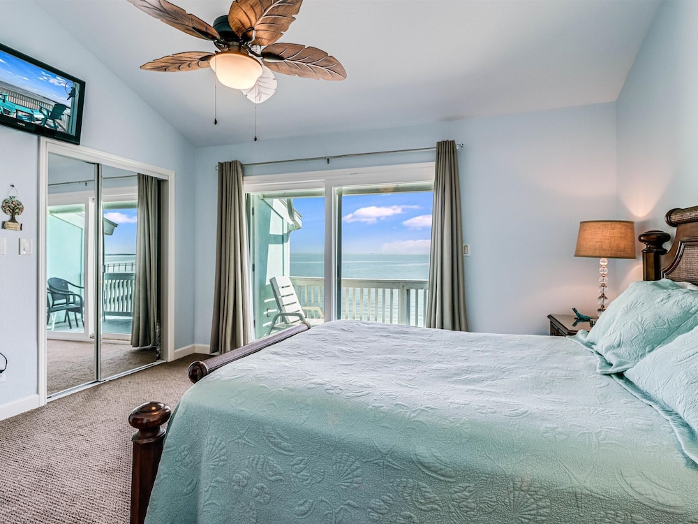 Bayfront Paradise K302 3 Bedroom Condo
