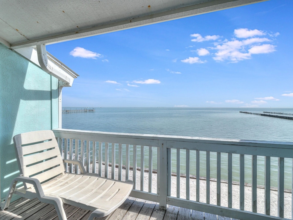 Bayfront Paradise K302 3 Bedroom Condo