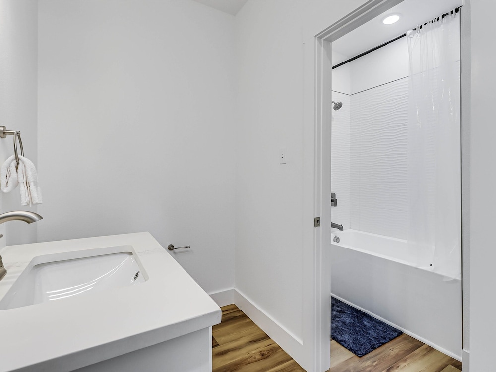 Nautical Nest 2 Bedroom Home