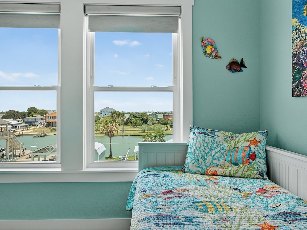 Coastal Vibes Rp230 3 Bedroom Home