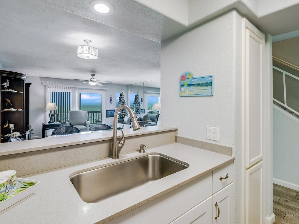 Bayfront Kontiki 107 3 Bedroom Condo