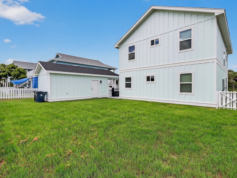 Coastal Retreat 3 Bedroom Home